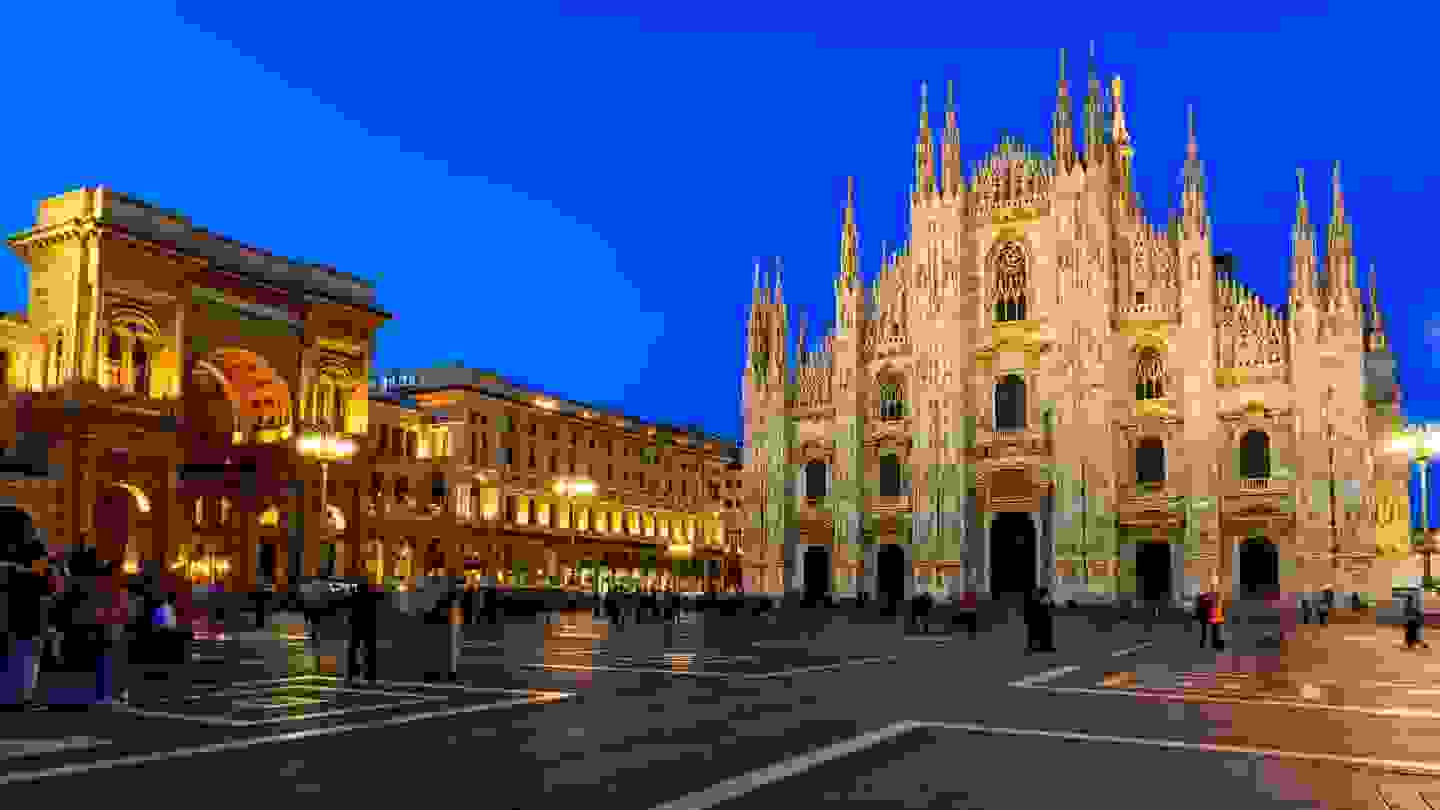 Milan Night Tour with Duomo \u2013 Local Expert Guides - Dark Rome