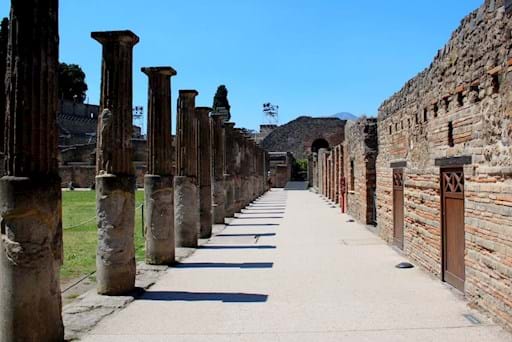 Pillar walkway in Pompeii