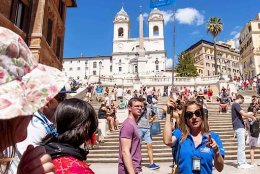 Walking tour at the Spanish Steps in Rome